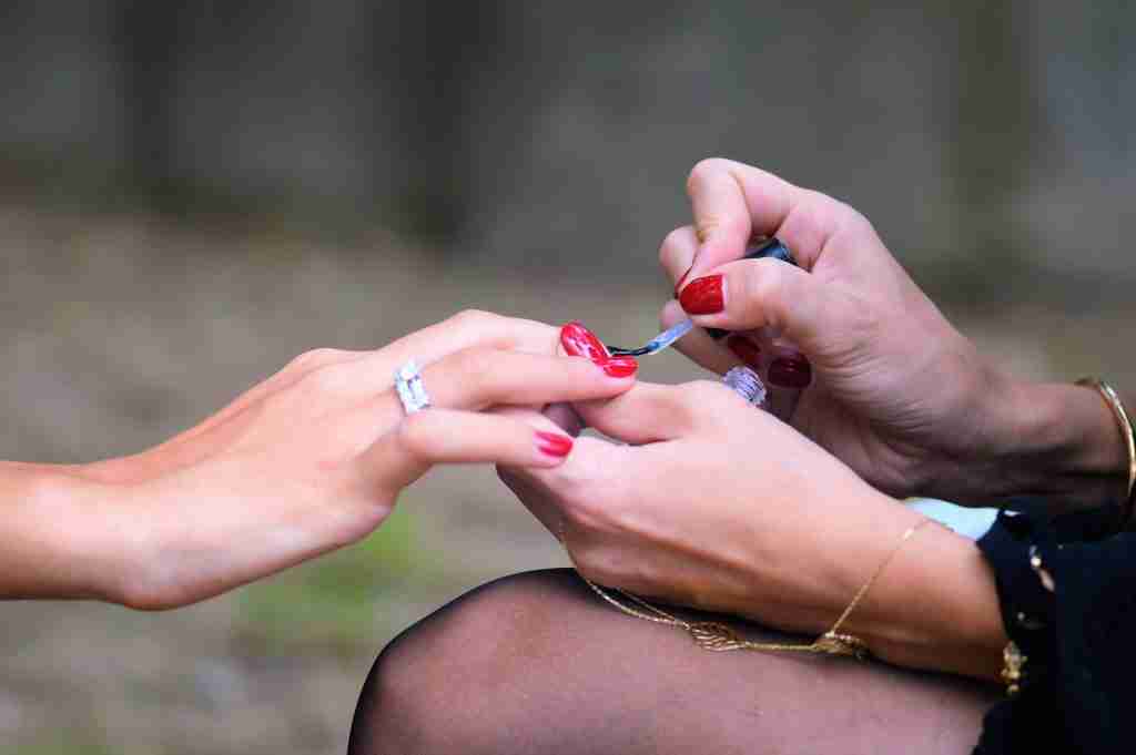 The Ultimate Guide: Choosing the Perfect Nail Shape for Your Hands The Ultimate Guide: Choosing the Perfect Nail Shape for Your Hands